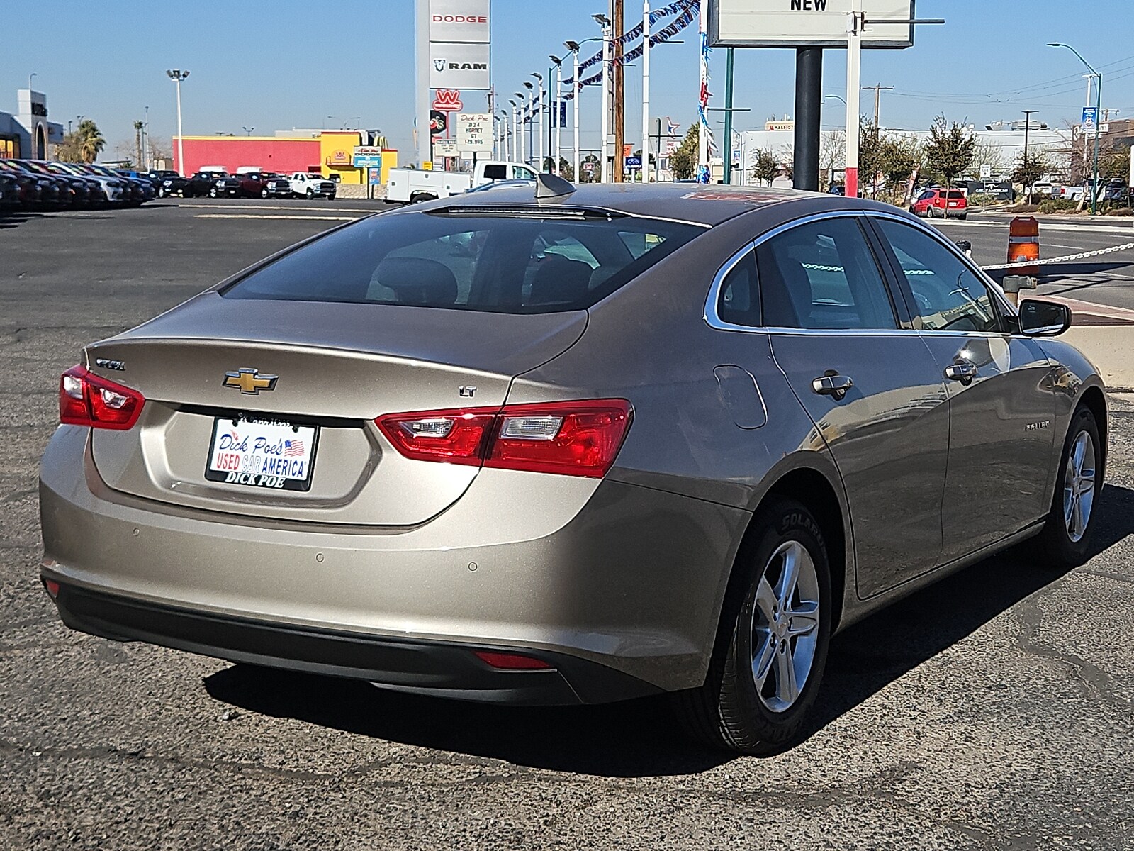 2024 Chevrolet Malibu 1LT photo 4
