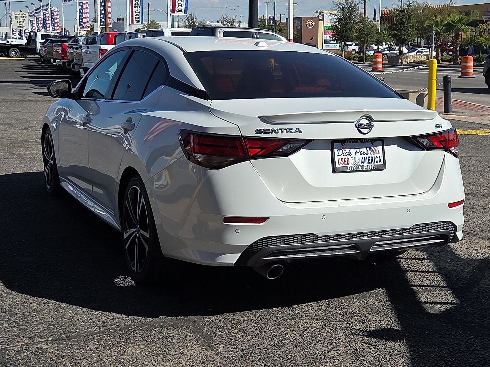 2020 Nissan Sentra SR photo 3