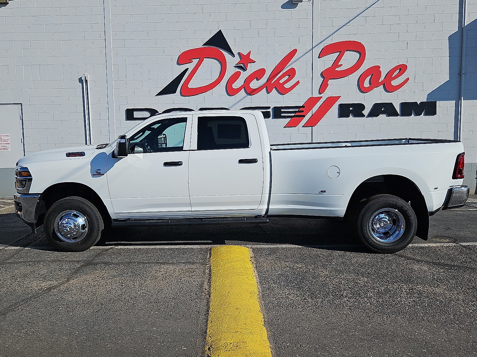 2026 Ram 3500 Tradesman photo 2