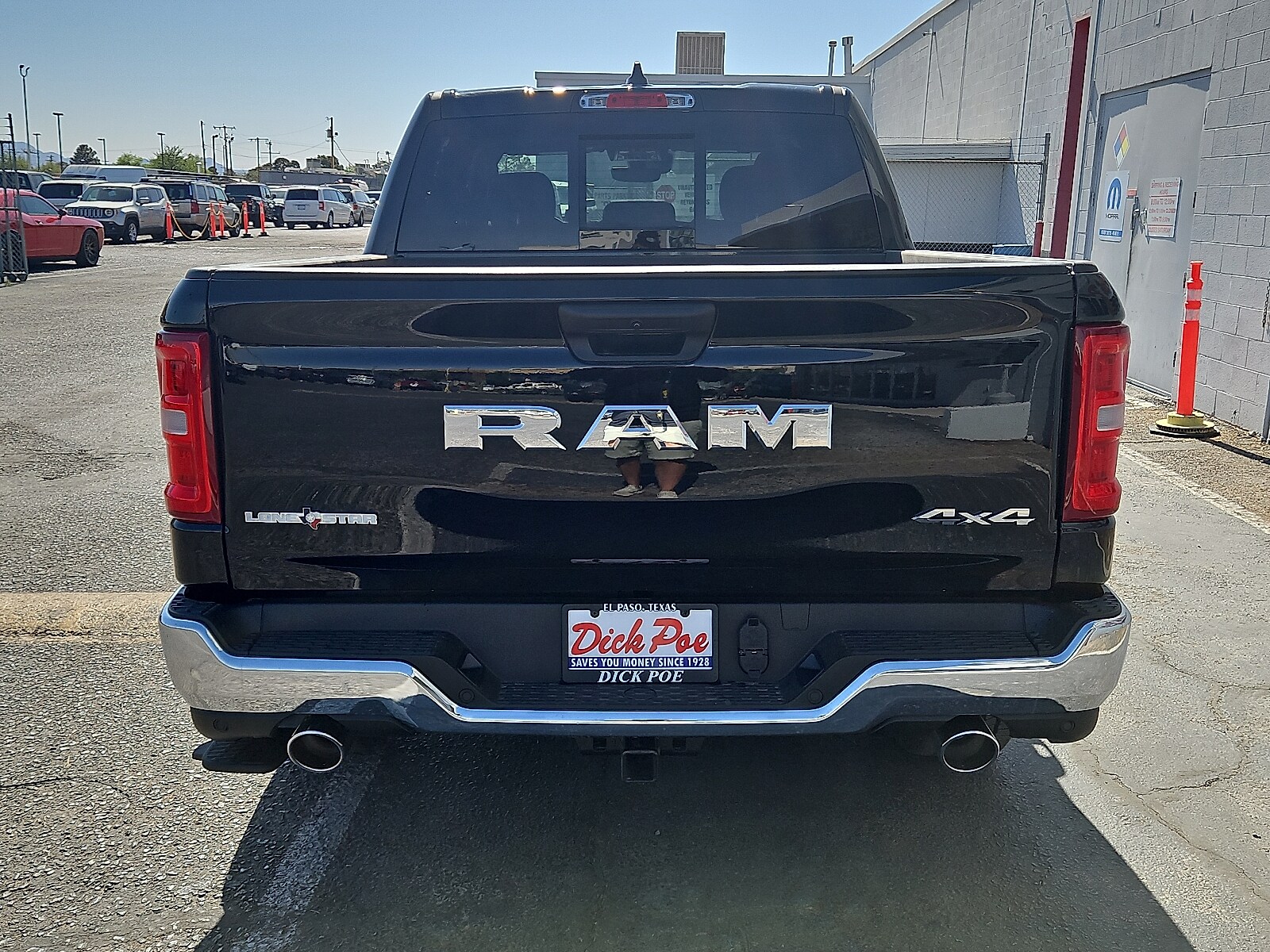2025 Ram 1500 Lone Star photo 3