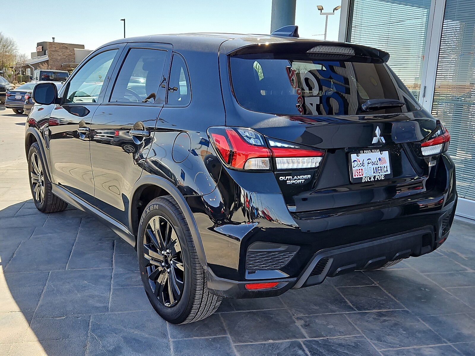 2023 Mitsubishi Outlander Sport ES photo 4