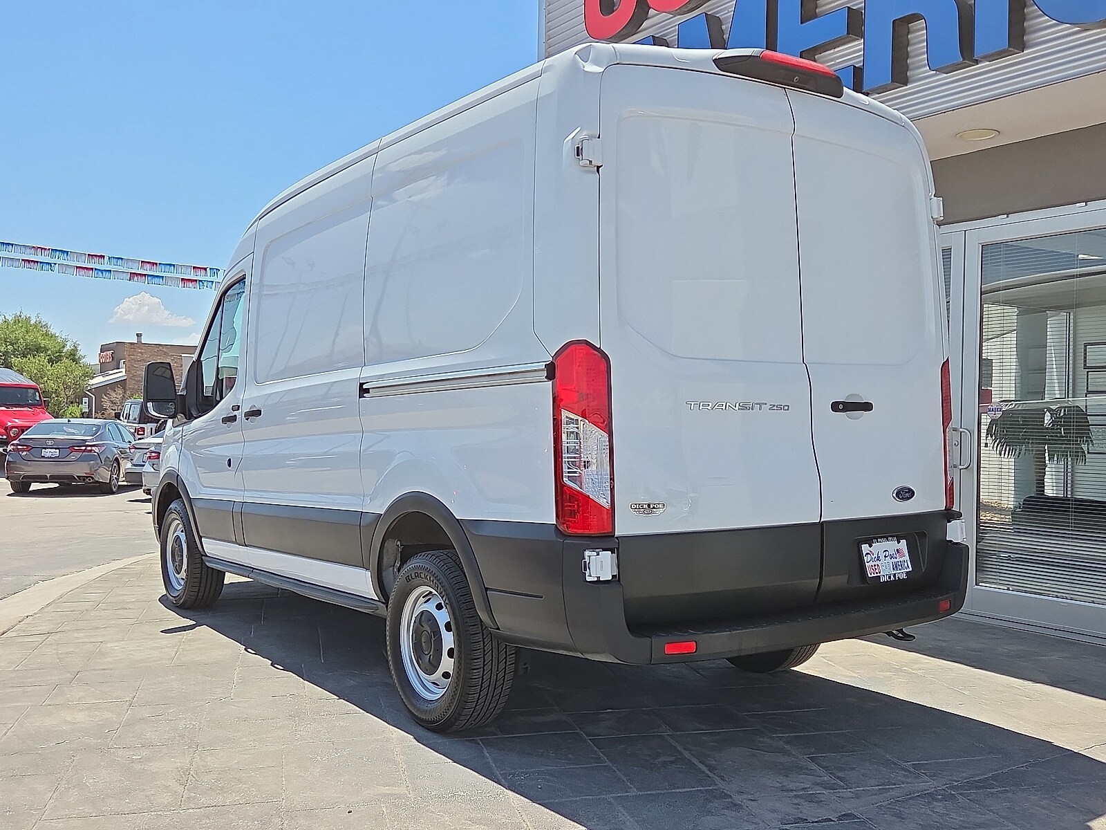 2020 Ford Transit photo 2