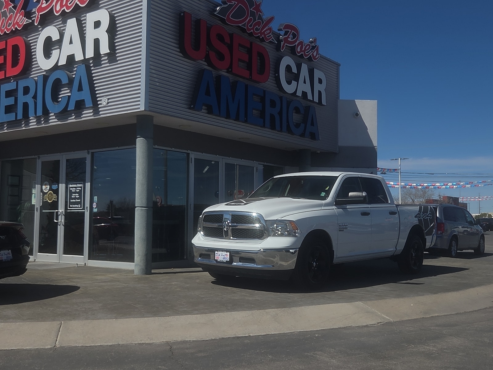 2023 RAM 1500 Classic SLT 4x4 Crew Cab 5'7's photo