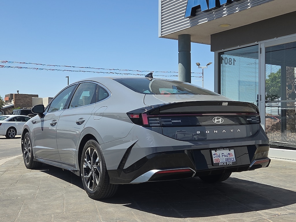 Used 2025 Hyundai Sonata SEL SEDAN