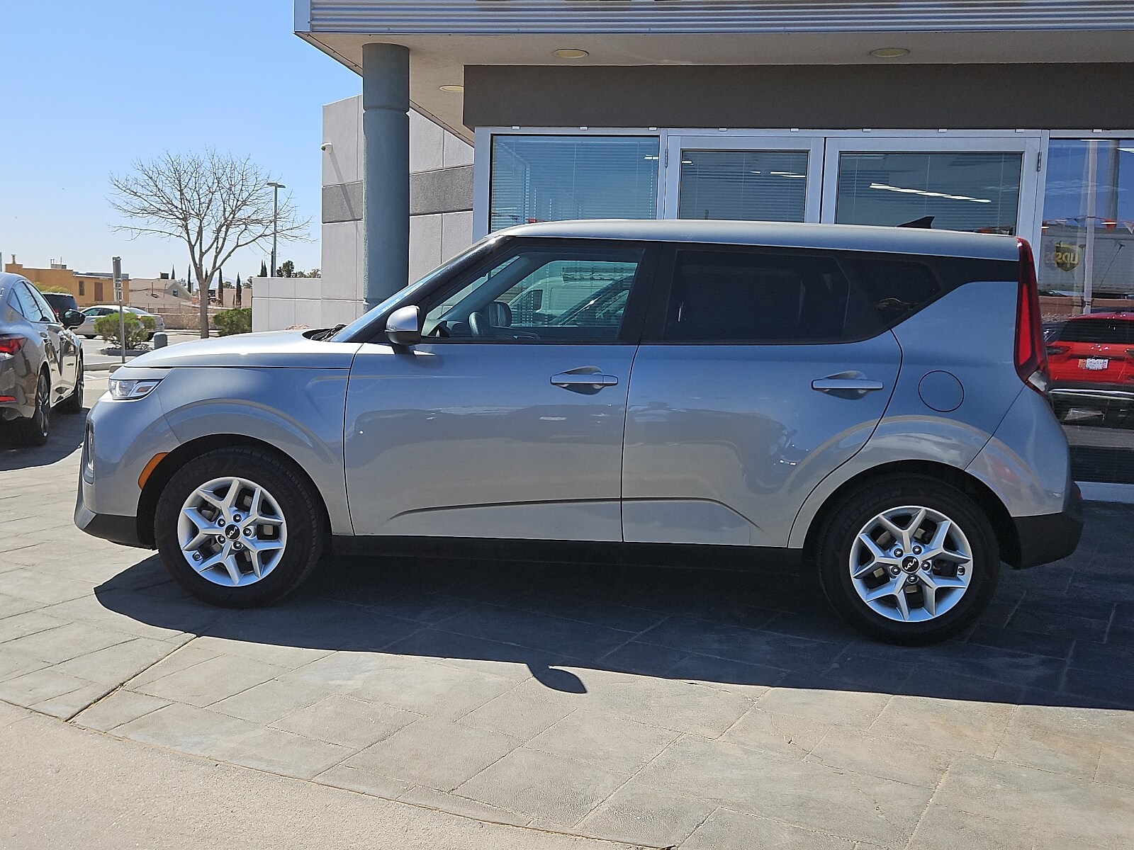 2022 Kia Soul LX photo 3