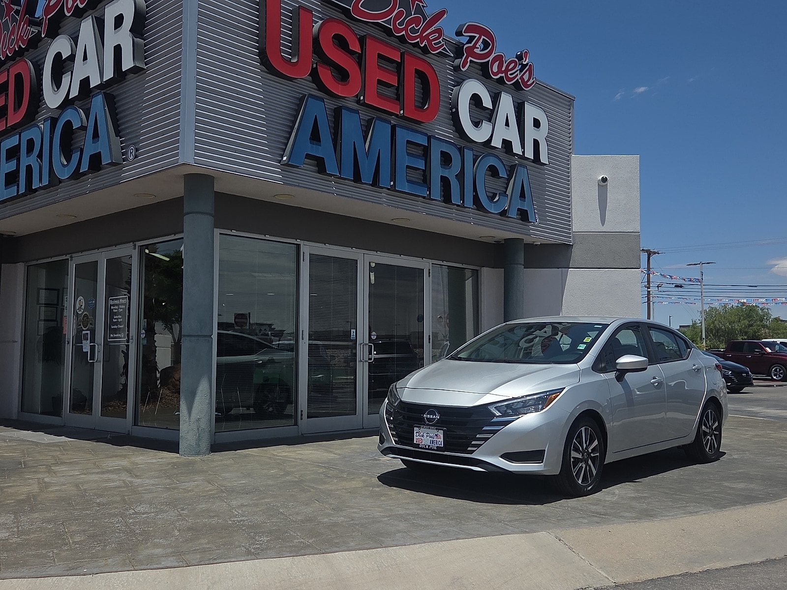 2025 Nissan Versa 1.6 SV CVT's photo