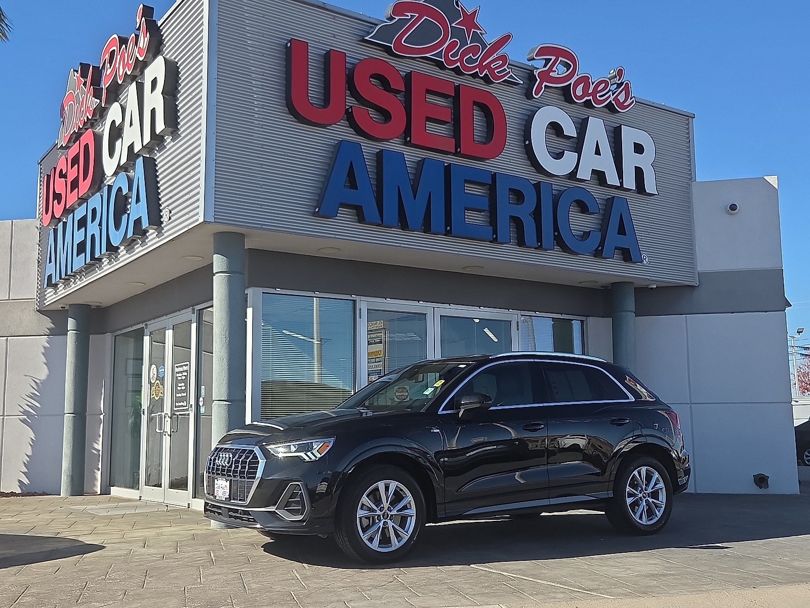 2024 Audi Q3 S Line Premium's photo