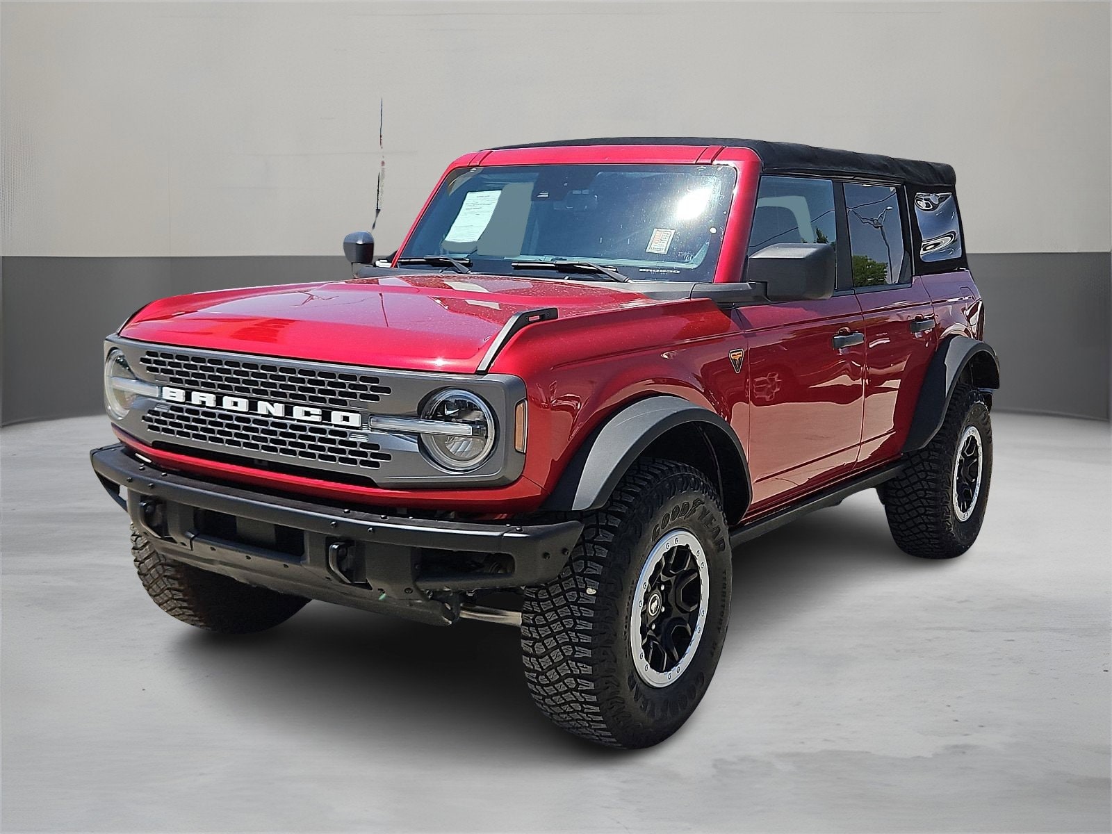 Used 2021 Ford Bronco 4-Door Base with VIN 1FMEE5DP2MLA73673 for sale in El Paso, TX