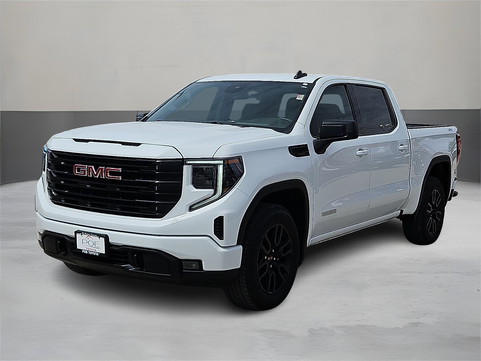 Used 2024 GMC Sierra 1500 Elevation with VIN 1GTPUCEKXRZ204053 for sale in El Paso, TX