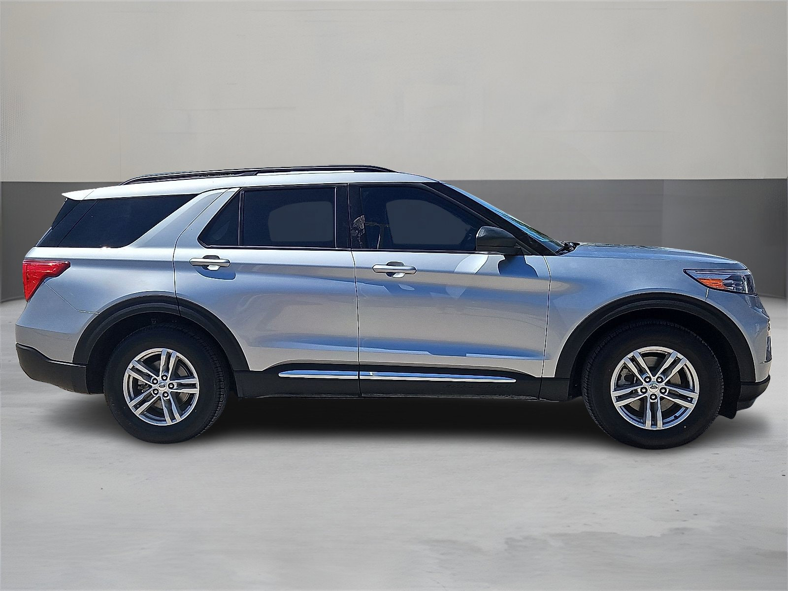Used 2023 Ford Explorer XLT with VIN 1FMSK7DH9PGB73041 for sale in El Paso, TX