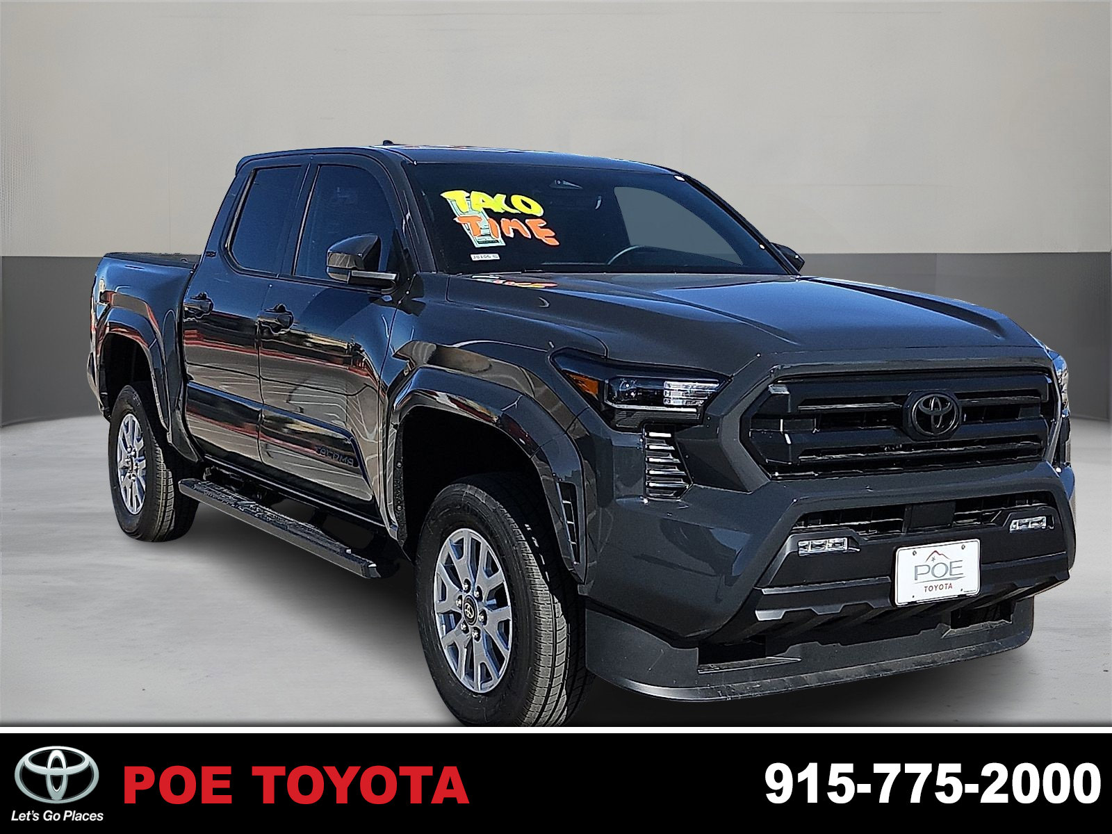 2025 Toyota Tacoma SR5's photo