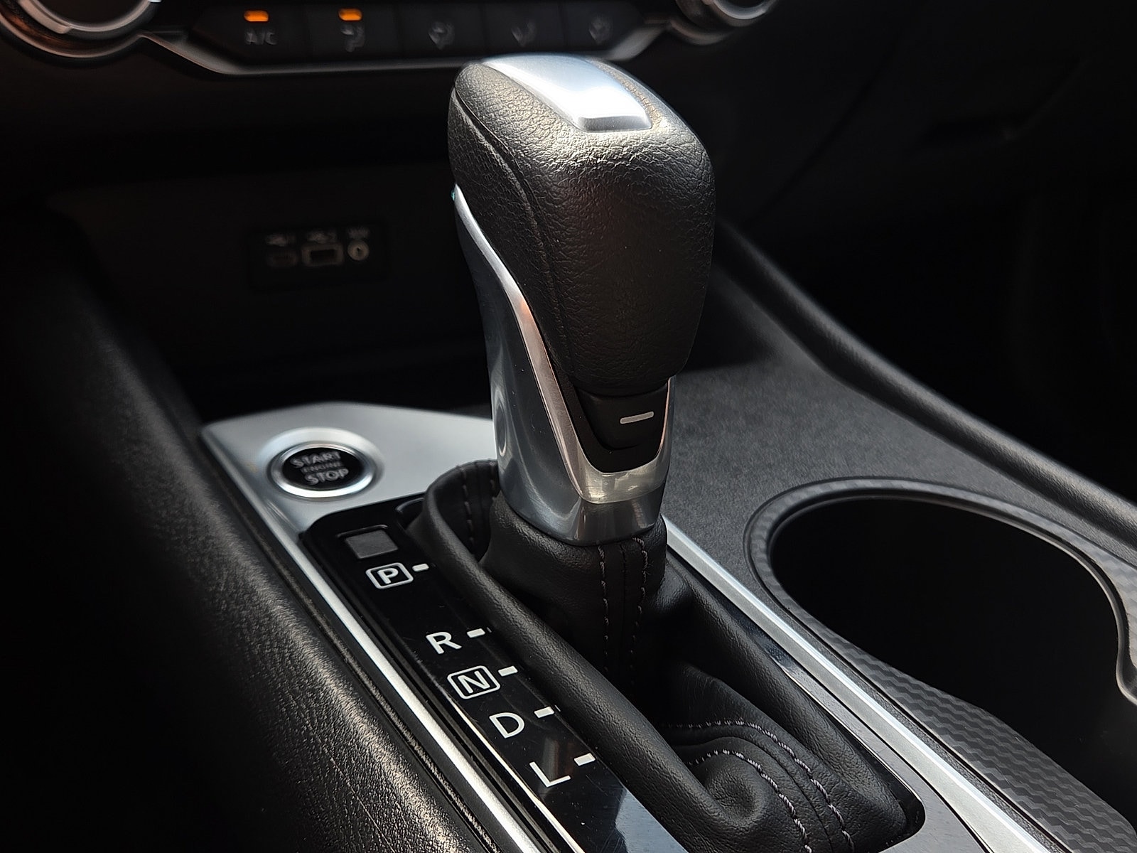 2025 Nissan Altima SV - Photo 12