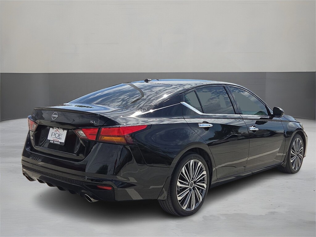 Used 2024 Nissan Altima 2.5 SL Sedan