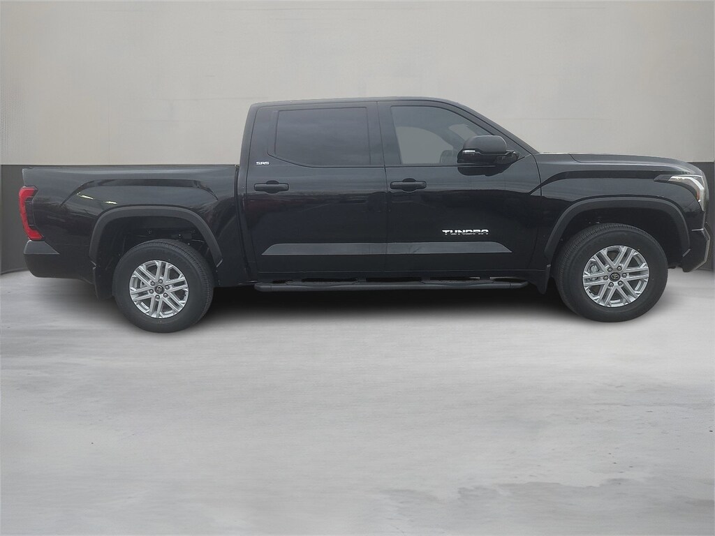 New 2026 Toyota Tundra SR5 SR5 CREWMAX 5.5