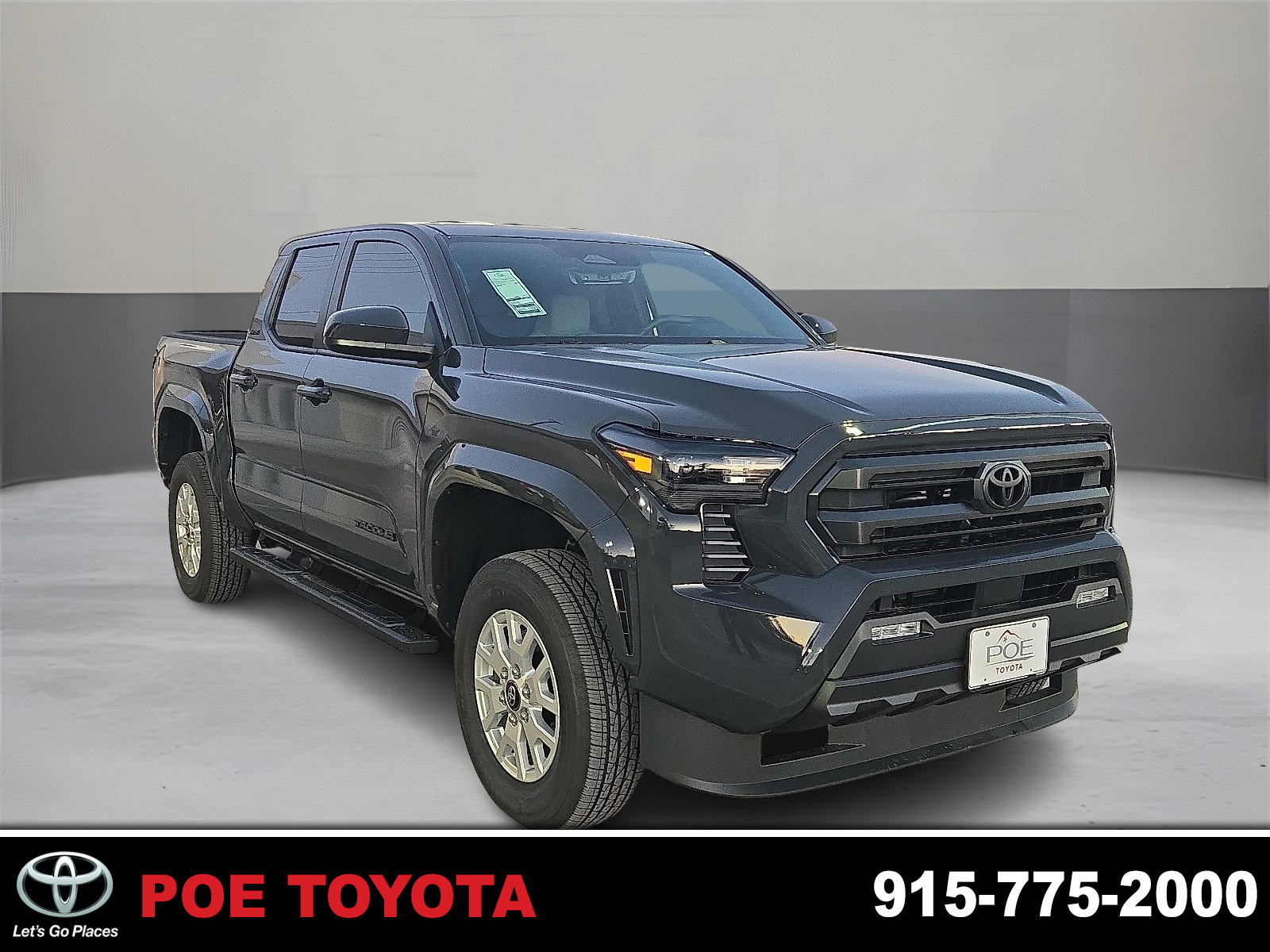 2025 Toyota Tacoma SR5's photo