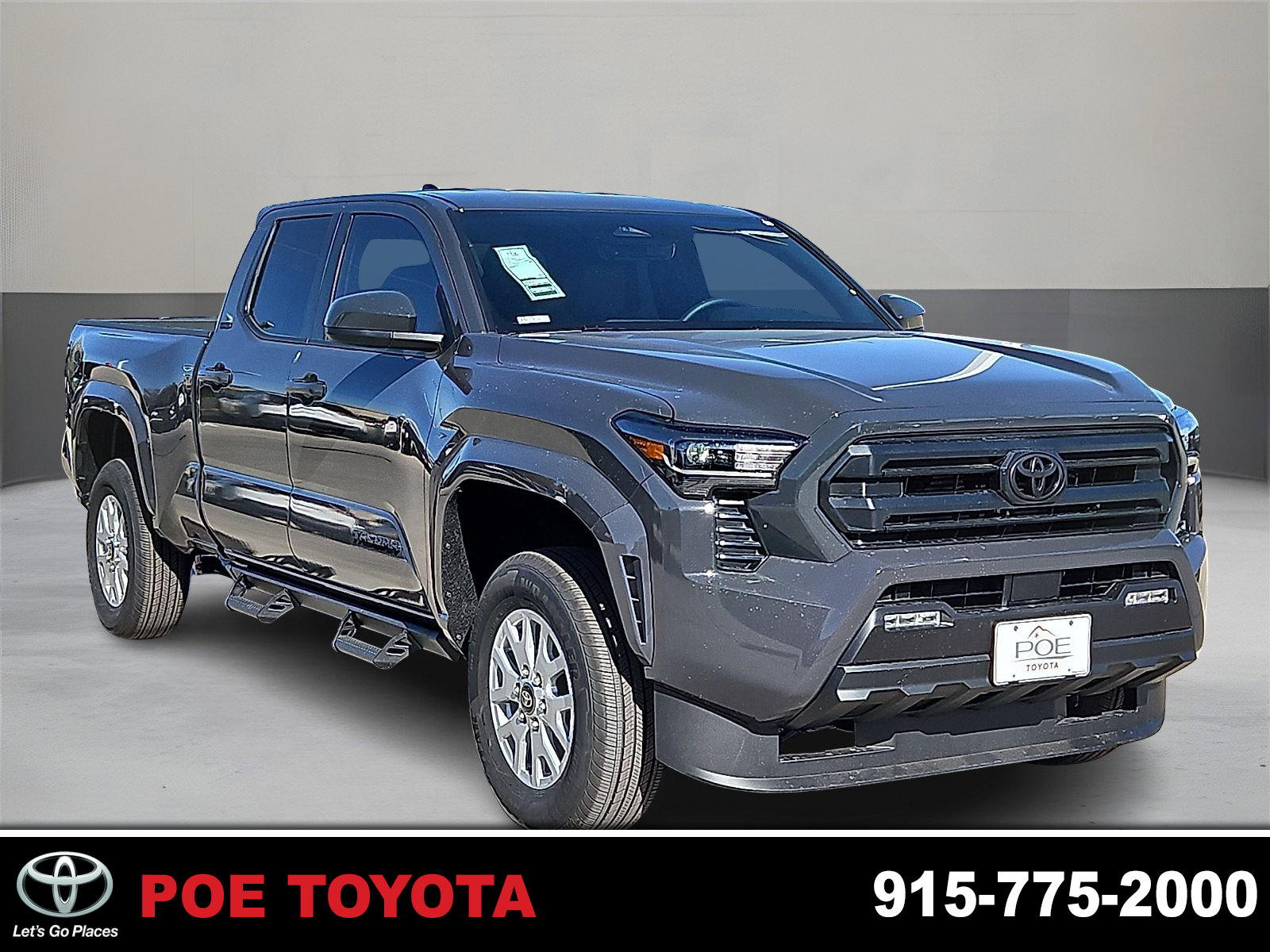 2025 Toyota Tacoma SR5's photo