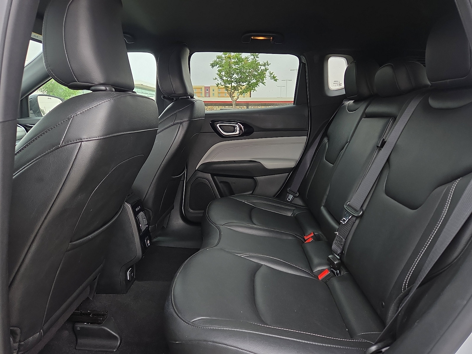 2025 Jeep Compass Limited - Photo 7