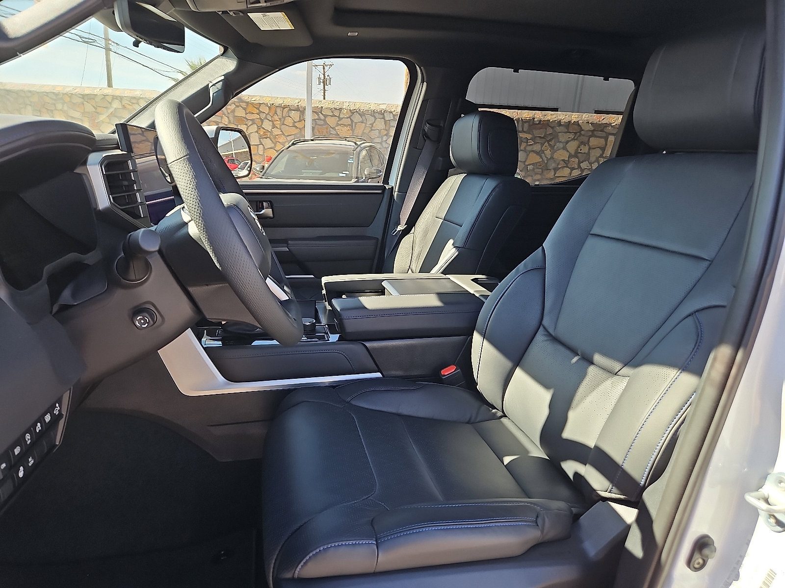 2026 Toyota Tundra Platinum - Photo 9