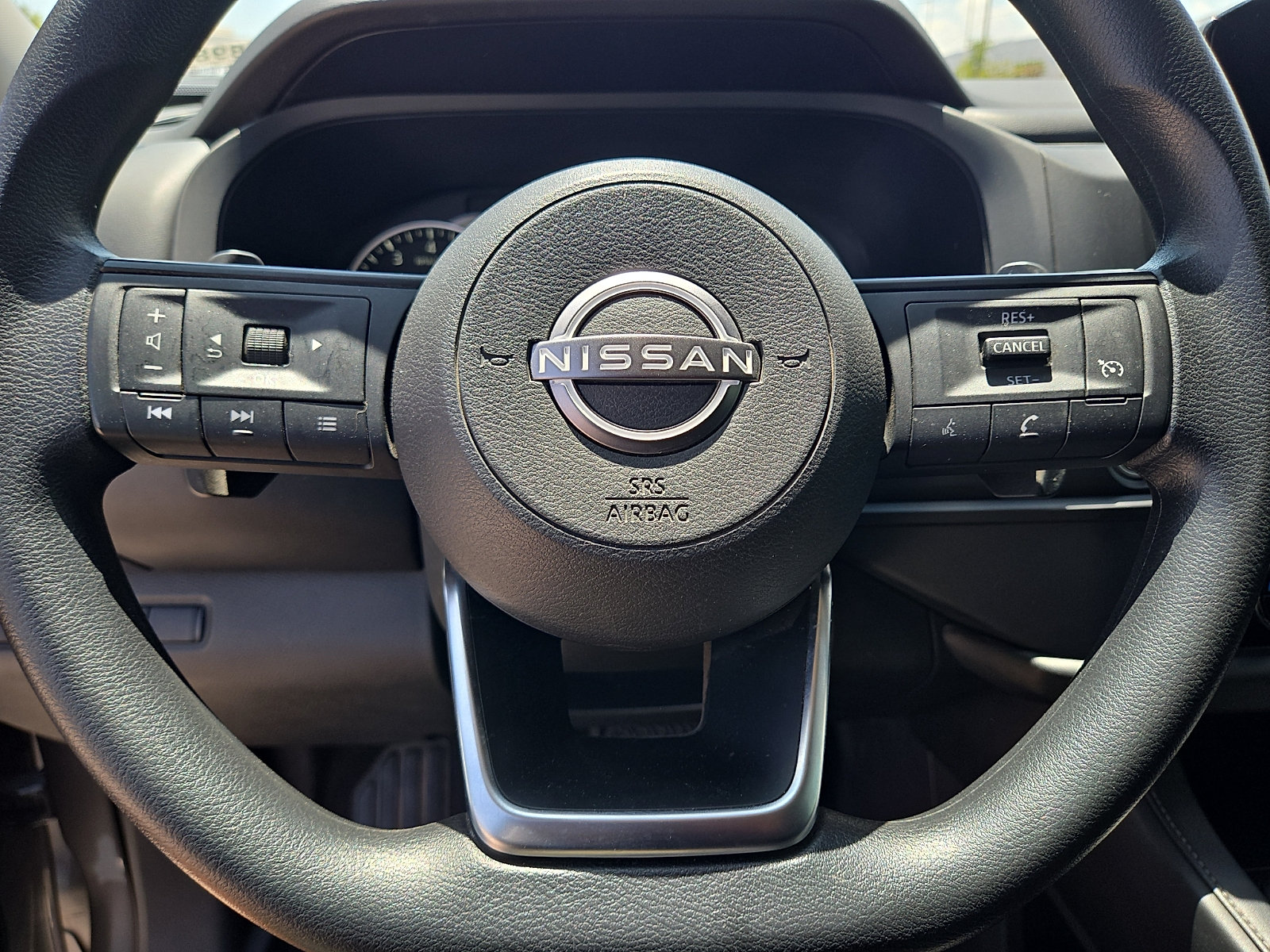 2024 Nissan Pathfinder S - Photo 11