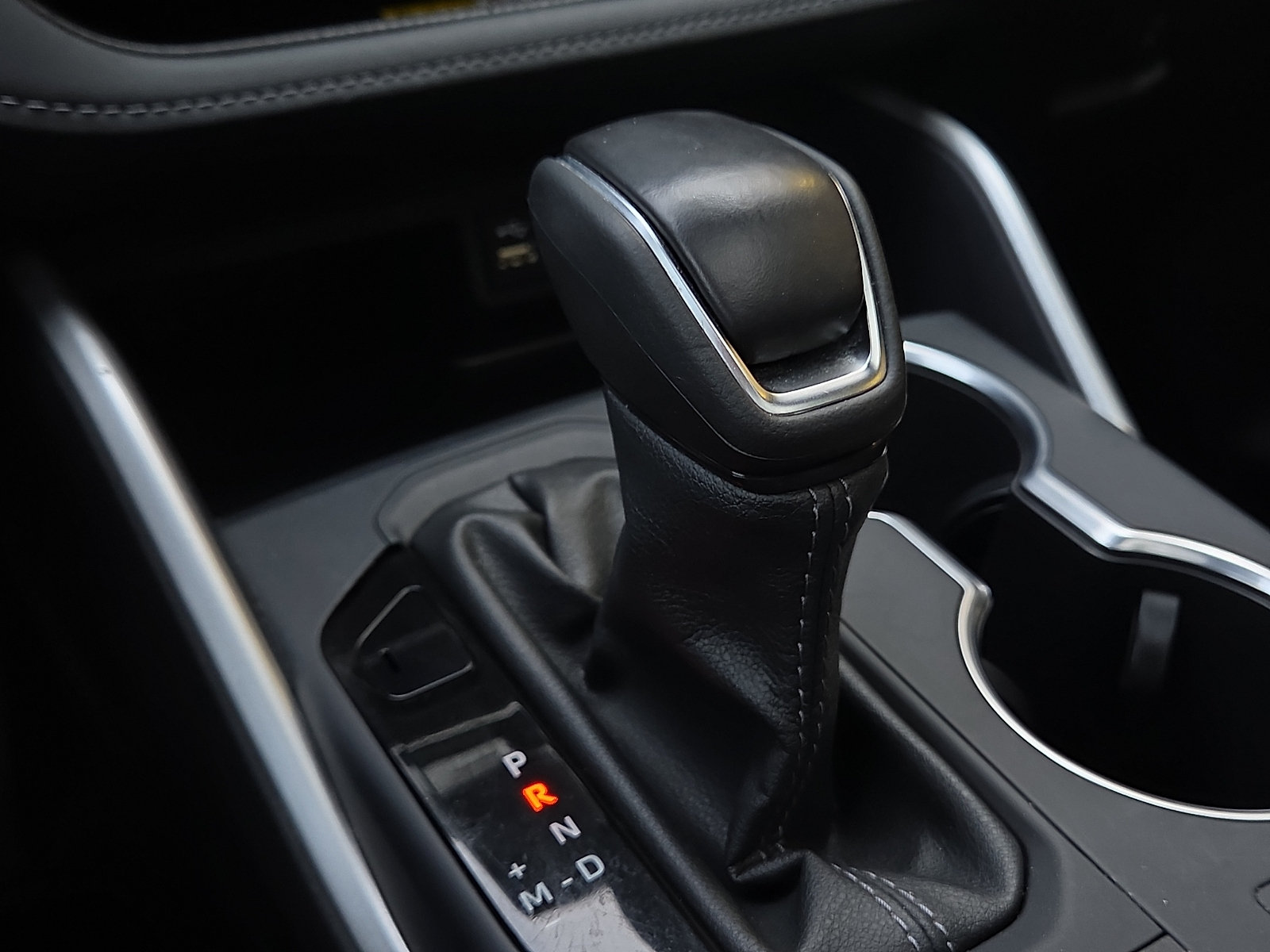 2025 Toyota Highlander XSE - Photo 12