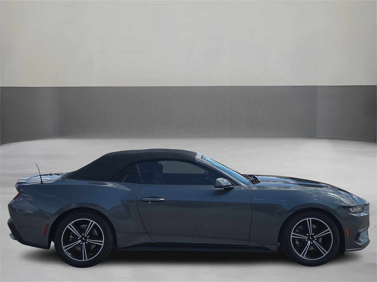 Used 2024 Ford Mustang EcoBoost Premium with VIN 1FAGP8UH8R5133362 for sale in El Paso, TX