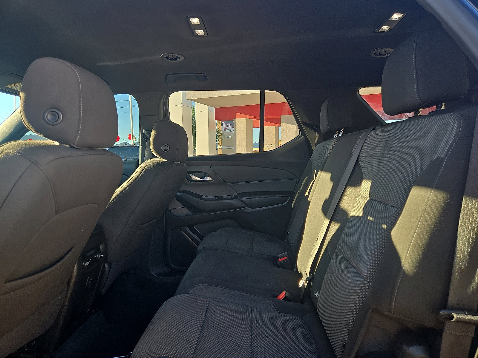 2023 Chevrolet Traverse 1LT - Photo 7