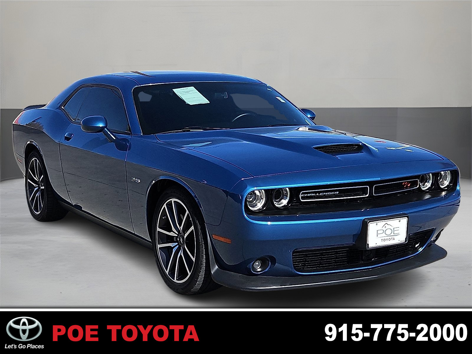 2023 Dodge Challenger R/T's photo