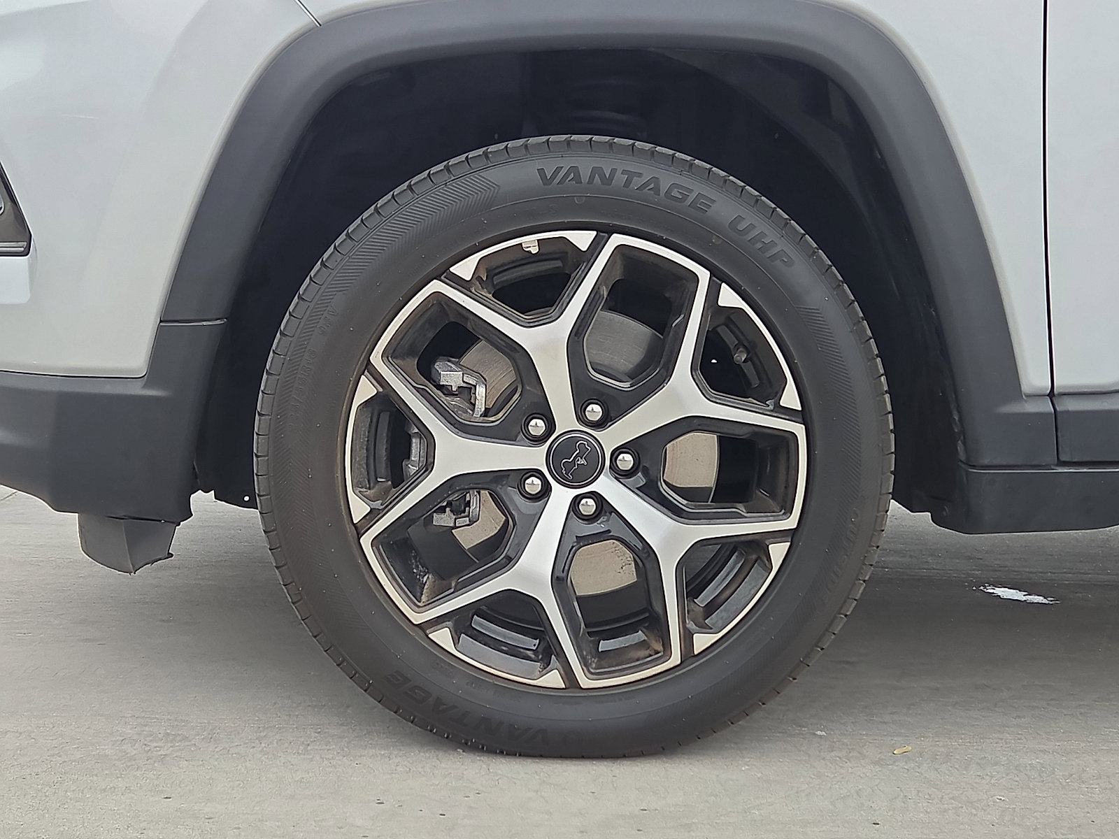 2025 Jeep Compass Limited - Photo 6