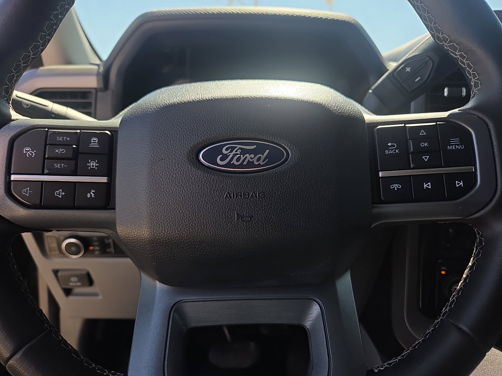 2024 Ford F-150 XLT - Photo 11
