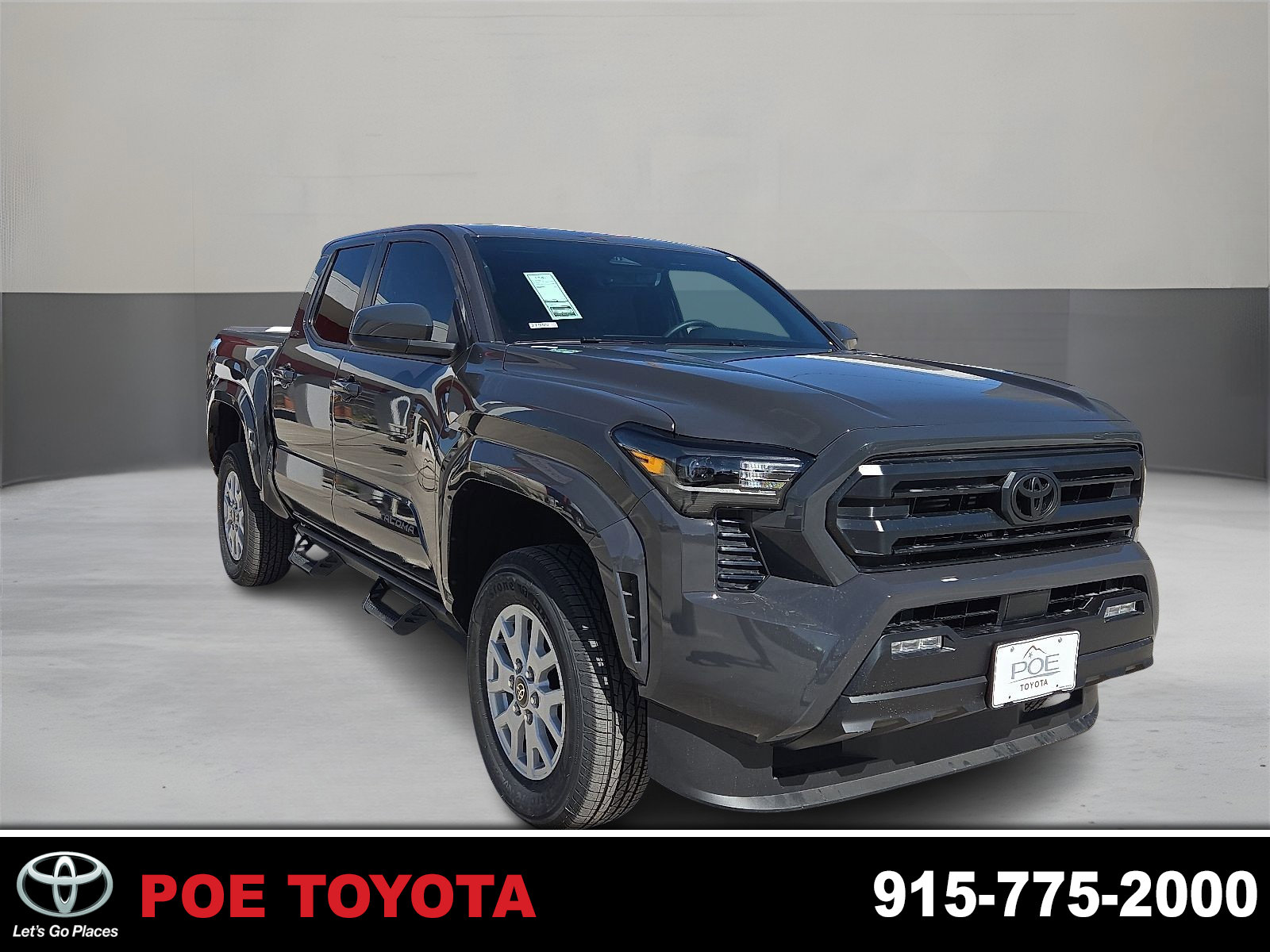 2025 Toyota Tacoma SR5's photo