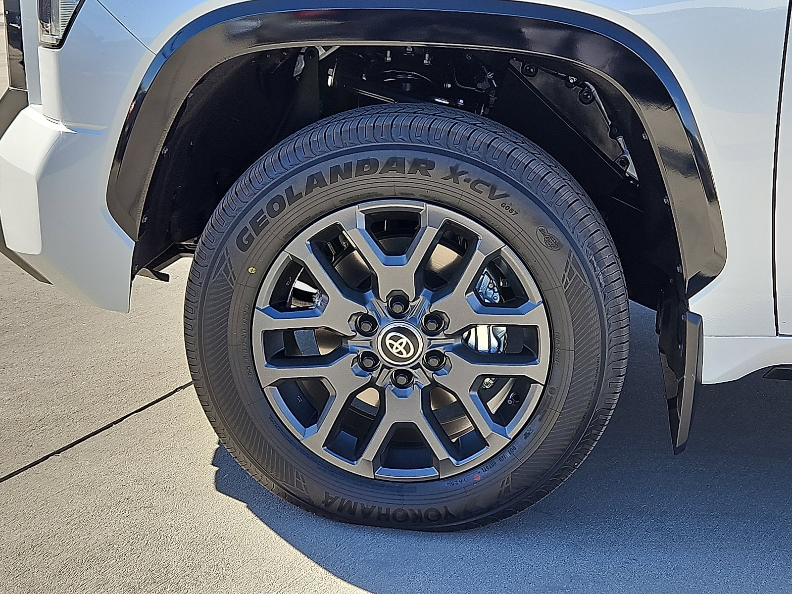 2026 Toyota Tundra Platinum - Photo 6