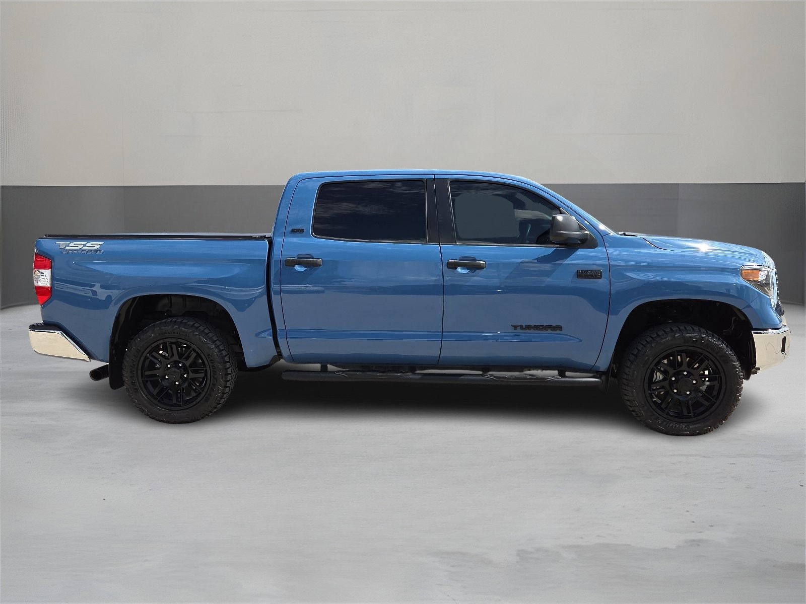 Used 2021 Toyota Tundra SR5 with VIN 5TFDY5F18MX031517 for sale in El Paso, TX