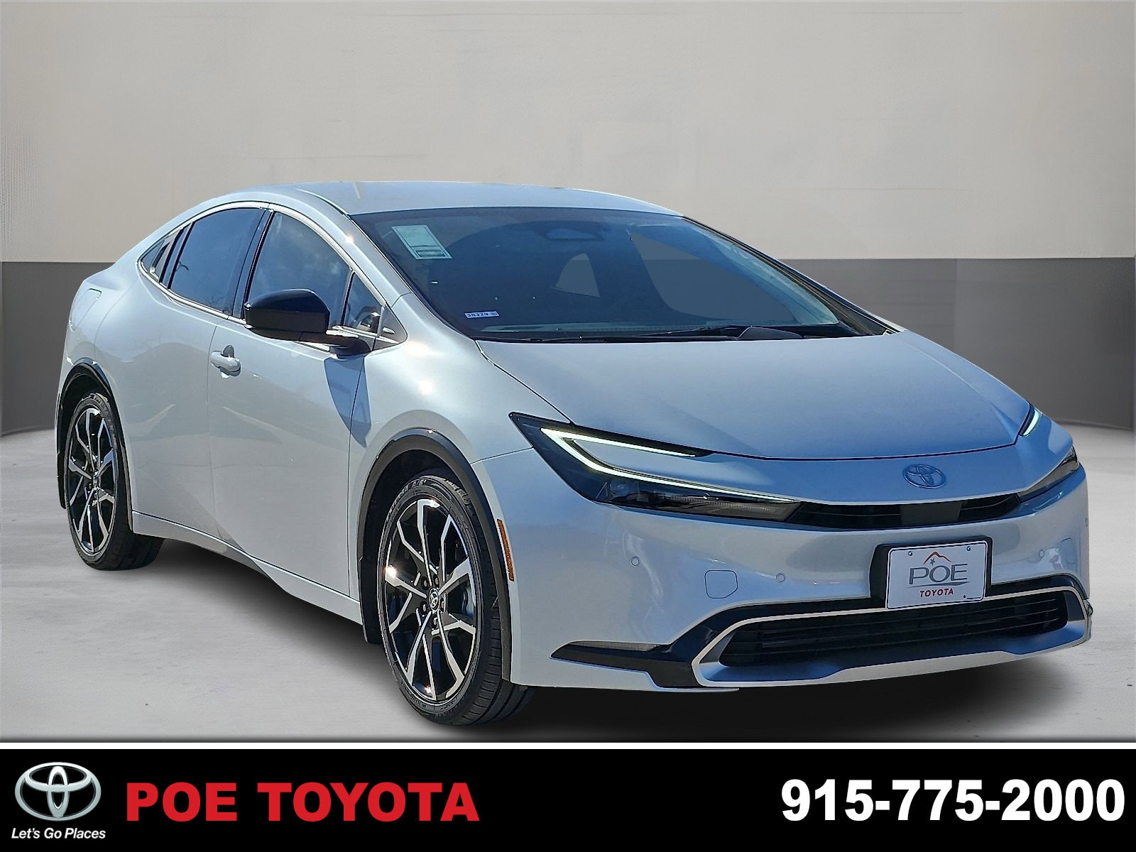 2026 Toyota Prius XSE's photo