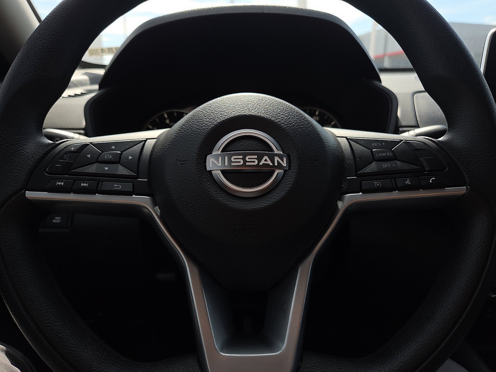 2025 Nissan Altima SV - Photo 11