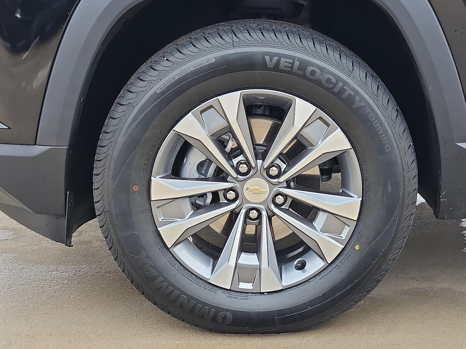 2025 Chevrolet Equinox LT - Photo 6