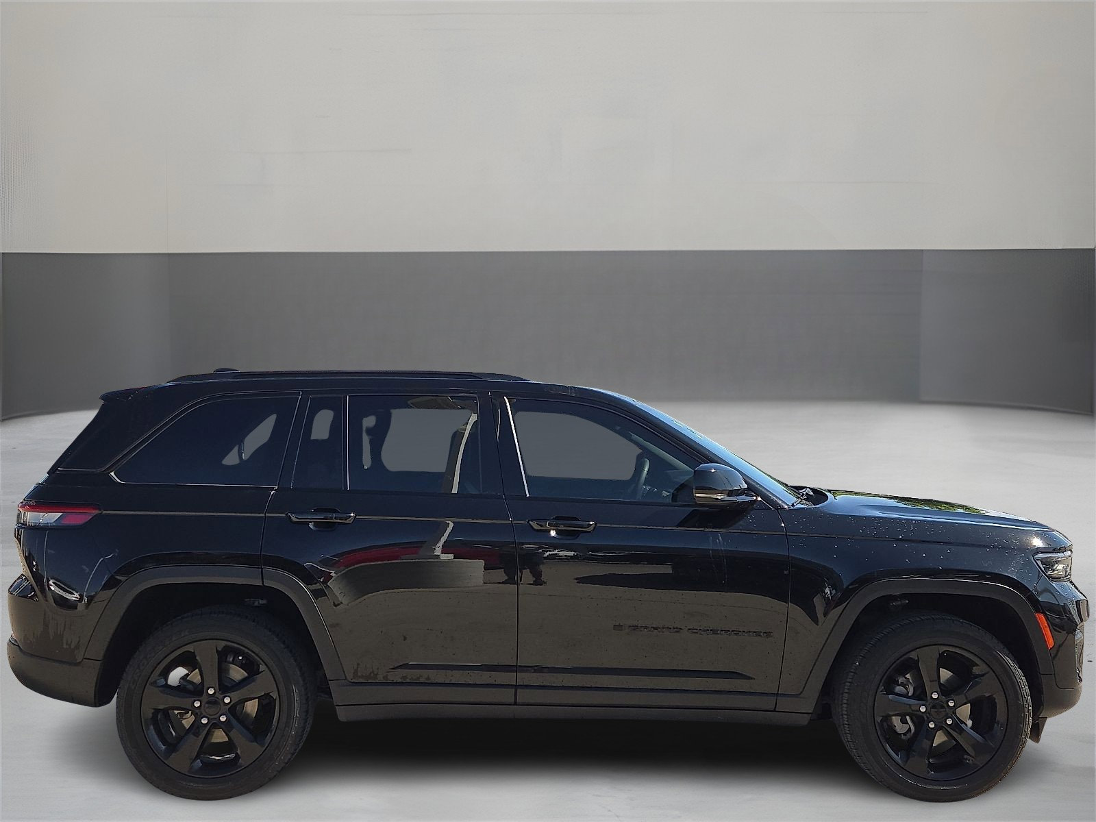 Used 2023 Jeep Grand Cherokee Altitude with VIN 1C4RJHAG7PC512863 for sale in El Paso, TX