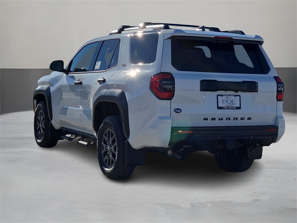 New 2026 Toyota 4Runner SR5 4WD SR5