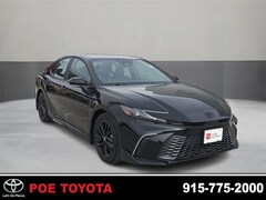 Used 2025 Toyota Camry SE Sedan near Socorro, TX