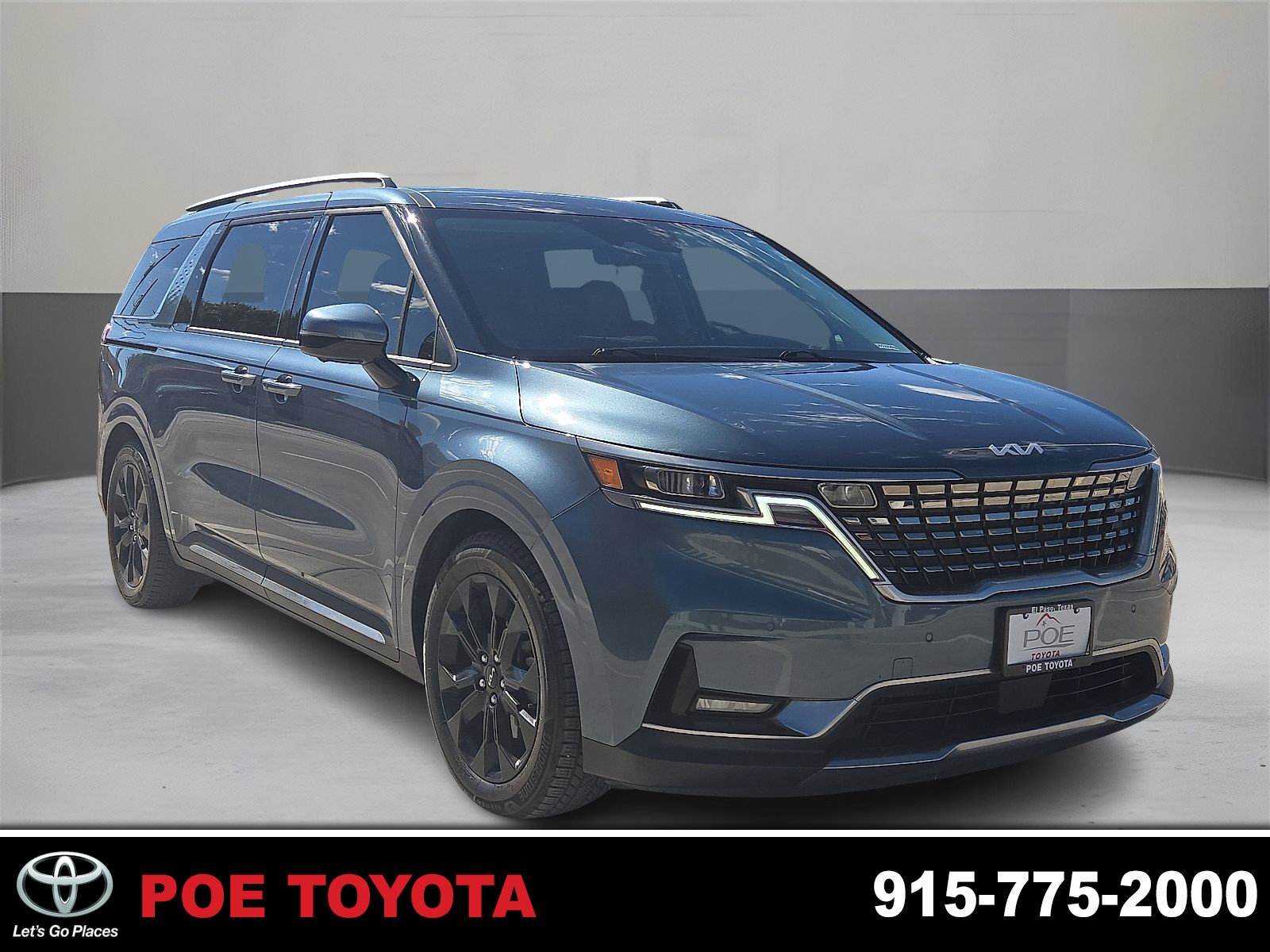 2024 Kia Carnival SX Prestige's photo