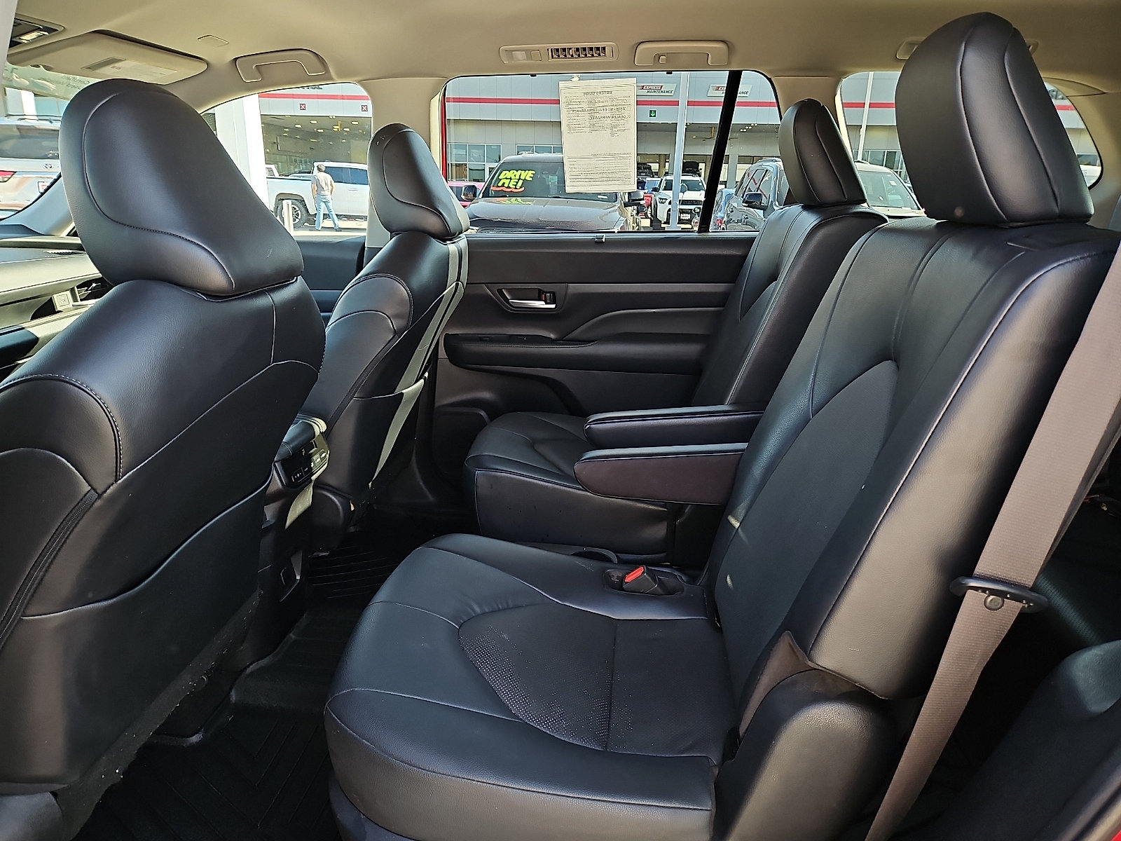 2024 Toyota Grand Highlander XLE - Photo 7