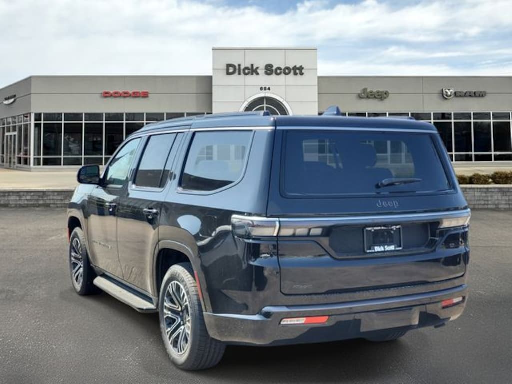 New 2026 Jeep Grand Wagoneer Base Sport Utility