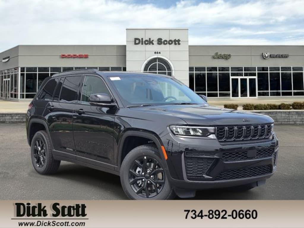 New 2026 Jeep Grand Cherokee Laredo Sport Utility