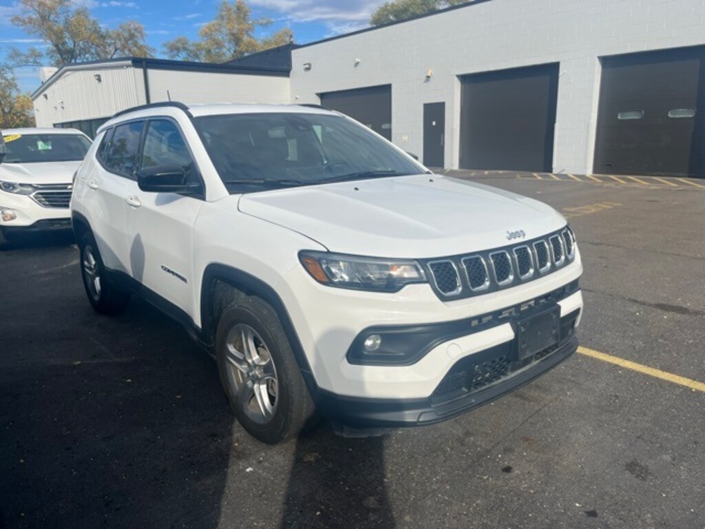 Used 2023 Jeep Compass Latitude SUV