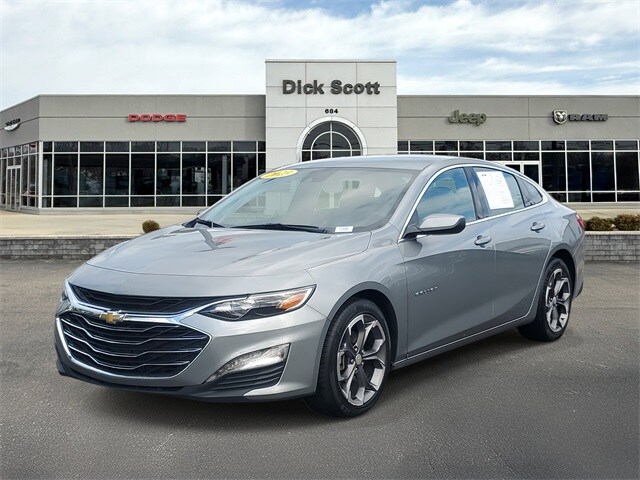2023 Chevrolet Malibu 1LT photo 2
