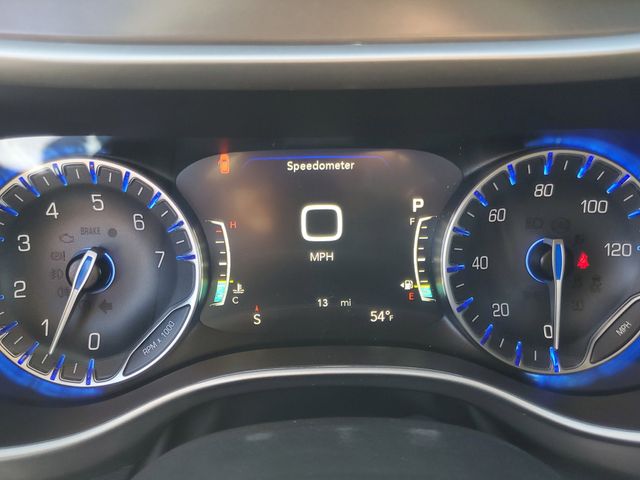 2026 Chrysler Pacifica Select - Photo 12