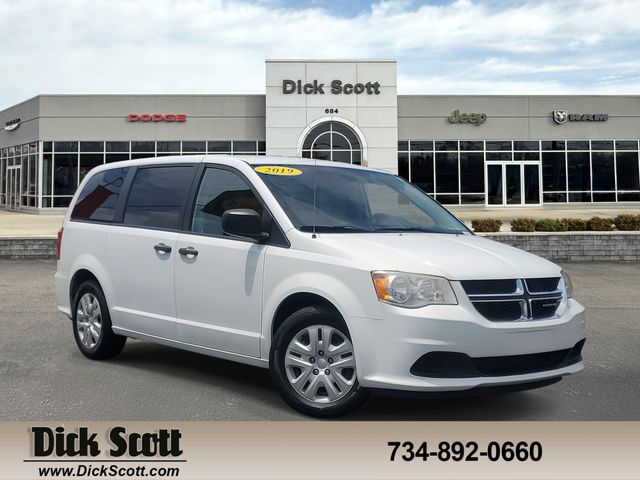 2019 Dodge Grand Caravan SE's photo