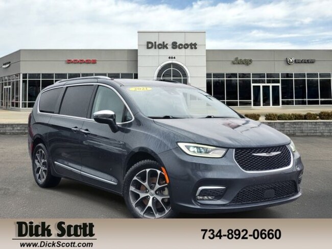 2021 Chrysler Pacifica Limited Minivan/Van