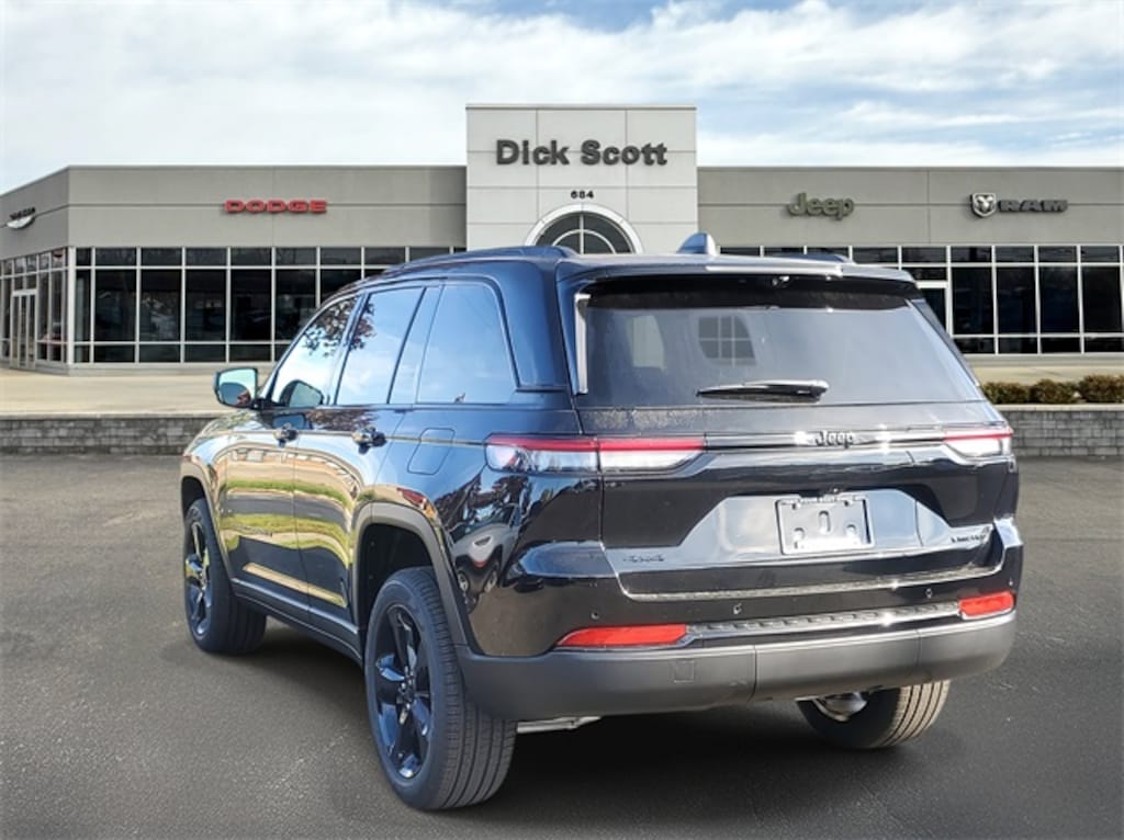 New 2025 Jeep Grand Cherokee Limited Sport Utility