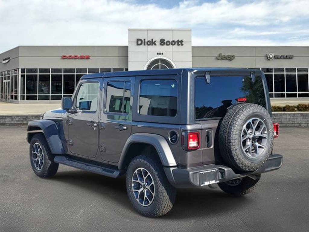 New 2026 Jeep Wrangler Sport Sport Utility