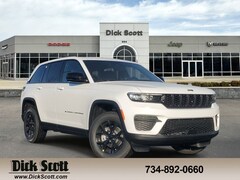 2025 Jeep Grand Cherokee Laredo Sport Utility